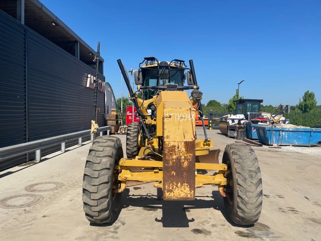 CAT 140 M2
