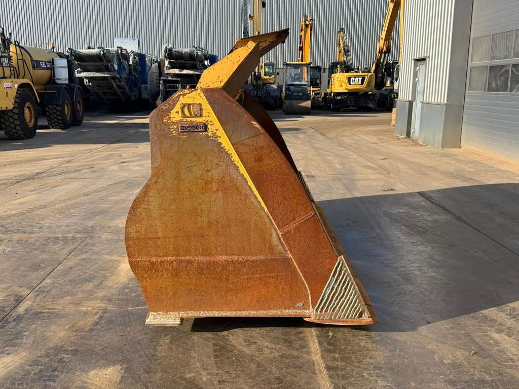CAT 980M Bucket with edge, Volvo groot