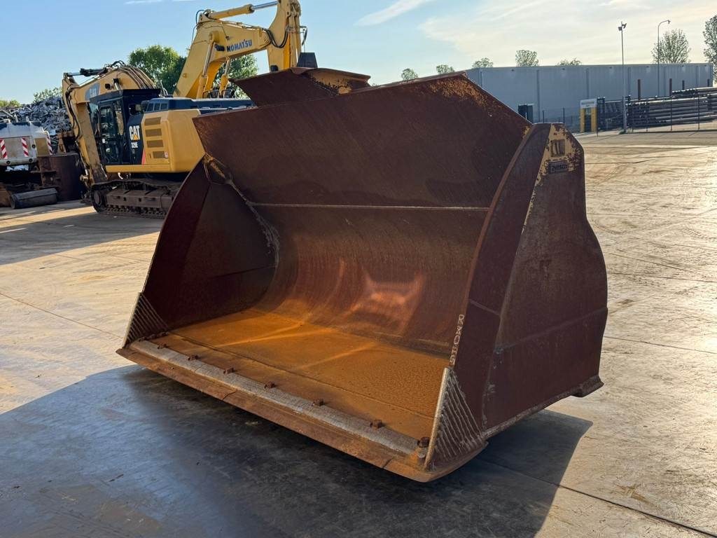 CAT 980M Bucket with edge, Volvo groot