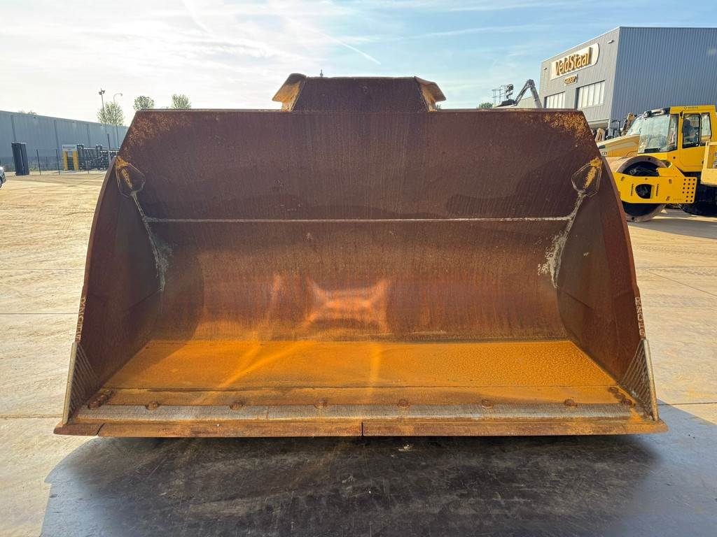 CAT 980M Bucket with edge, Volvo groot