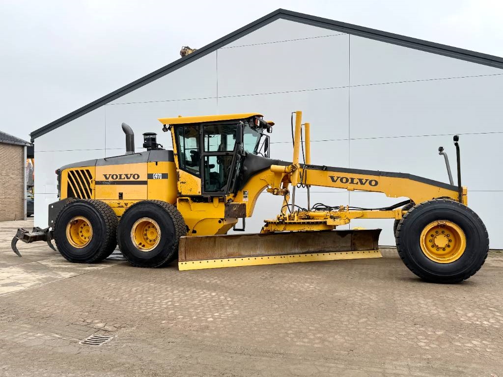 Volvo G970 - 4.88m Blade / 3 Tine Ripper / EPA