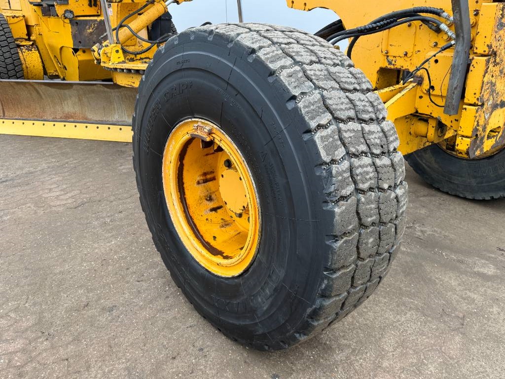 Volvo G970 - 4.88m Blade / 3 Tine Ripper / EPA