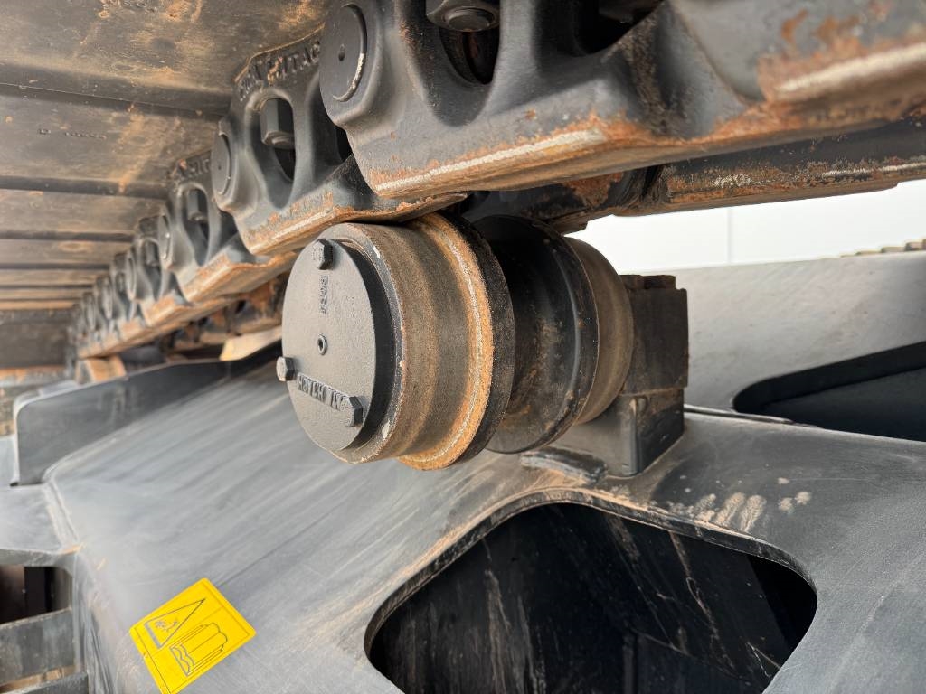 Hitachi ZX370-LCH - Hammer Lines / Isuzu Engine