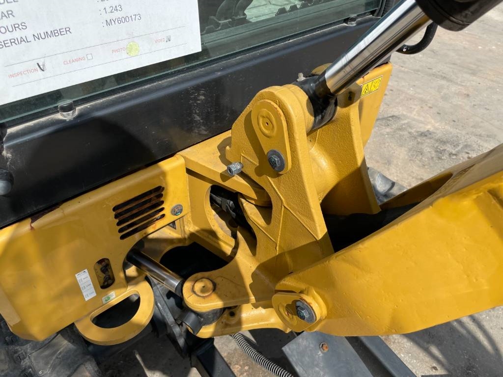 CAT 301.6-05 A