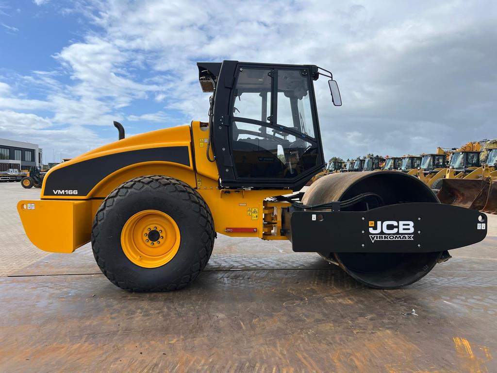 JCB VM166D