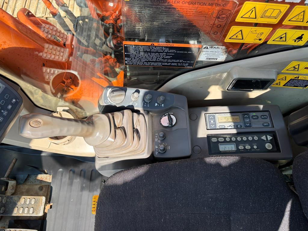 2011 Hitachi ZX210LC-3-48996454