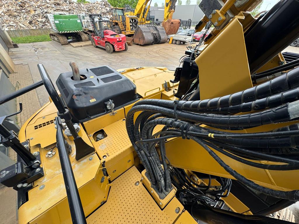 CAT 325F LCR - 3 buckets