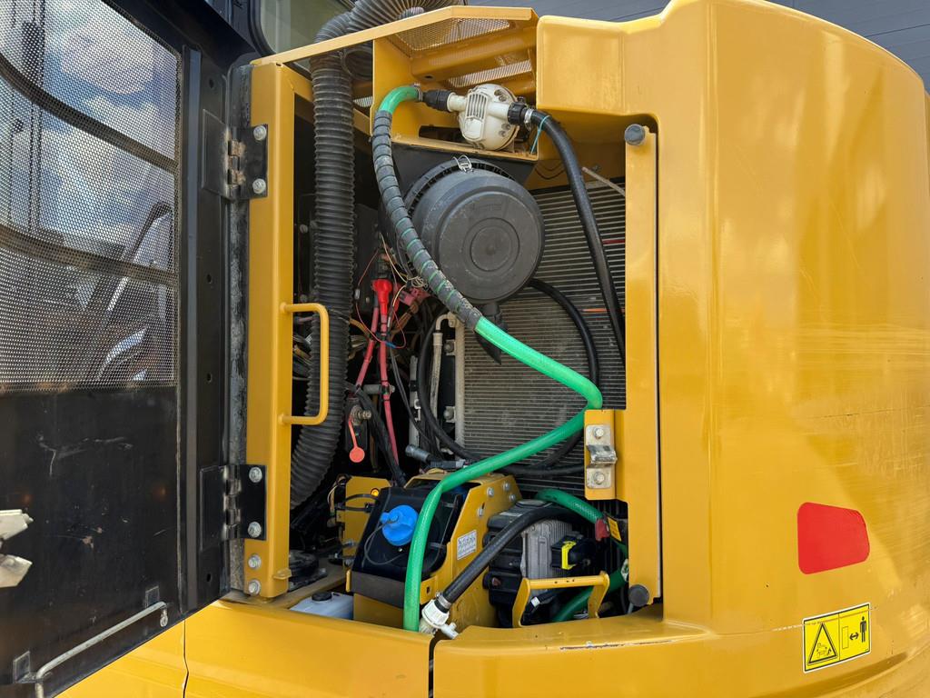 CAT 325F LCR - 3 buckets