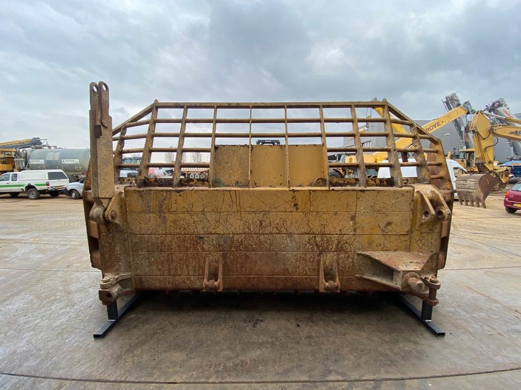 CAT D9U Blade
