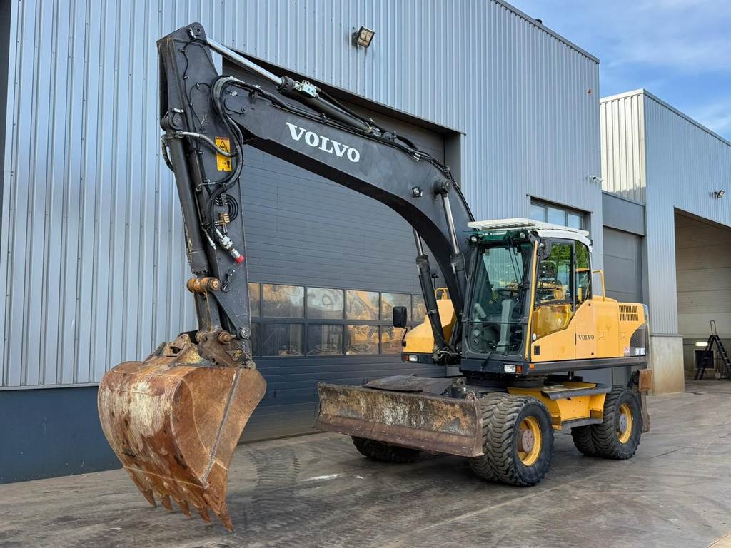 Volvo EW180C
