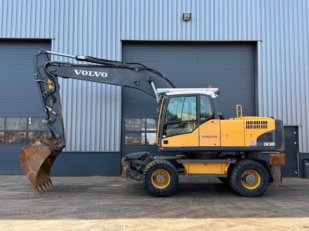 Volvo EW180C
