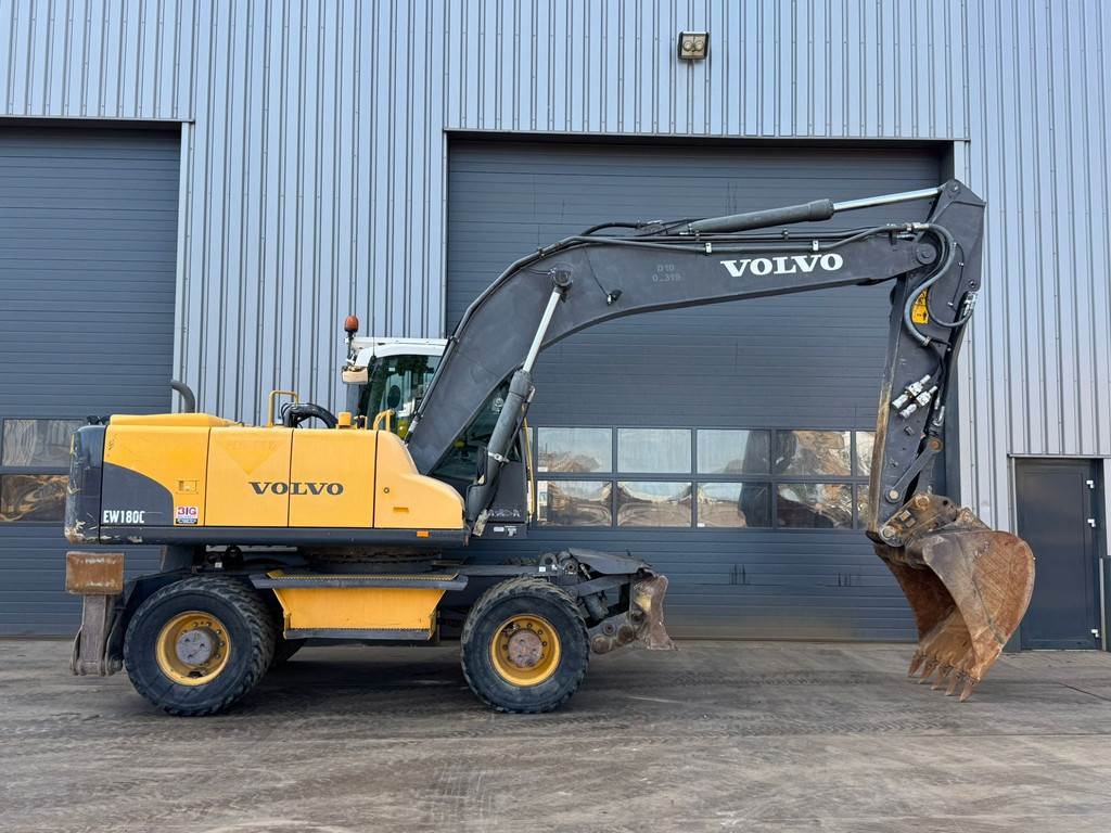 Volvo EW180C