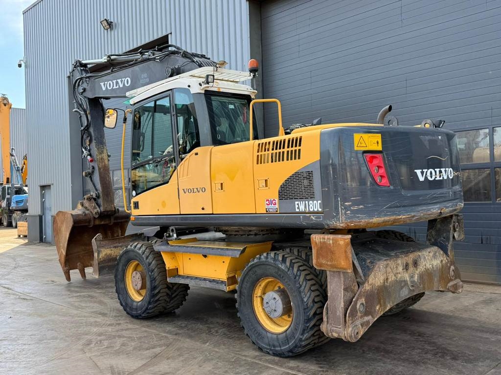Volvo EW180C