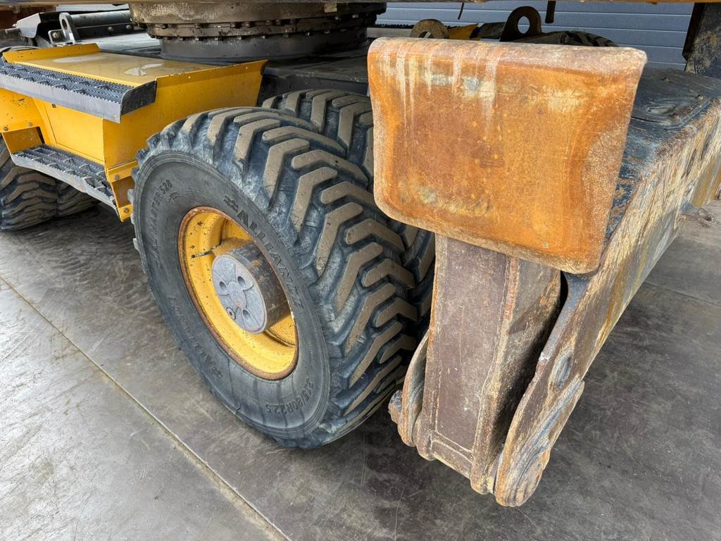 Volvo EW180C