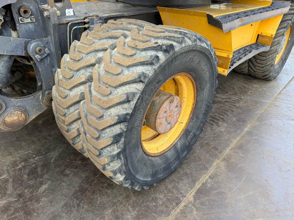 Volvo EW180C