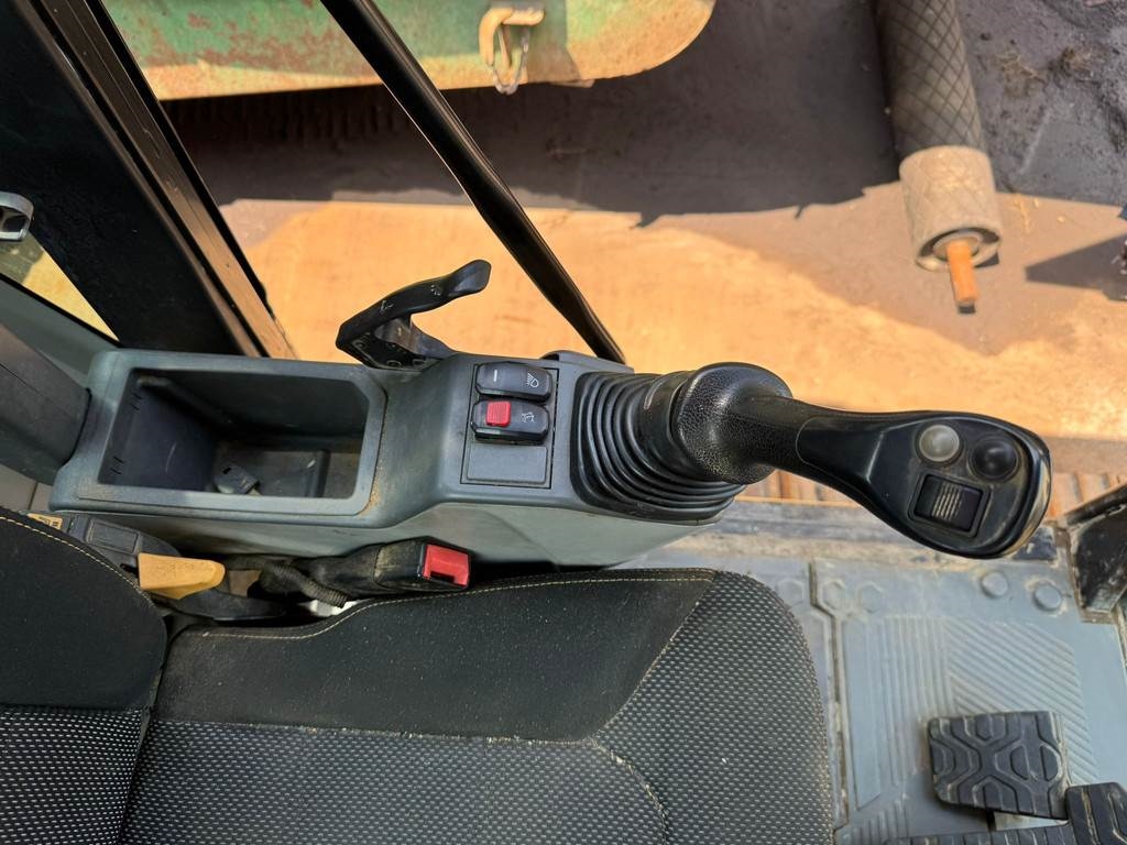 CAT 323
