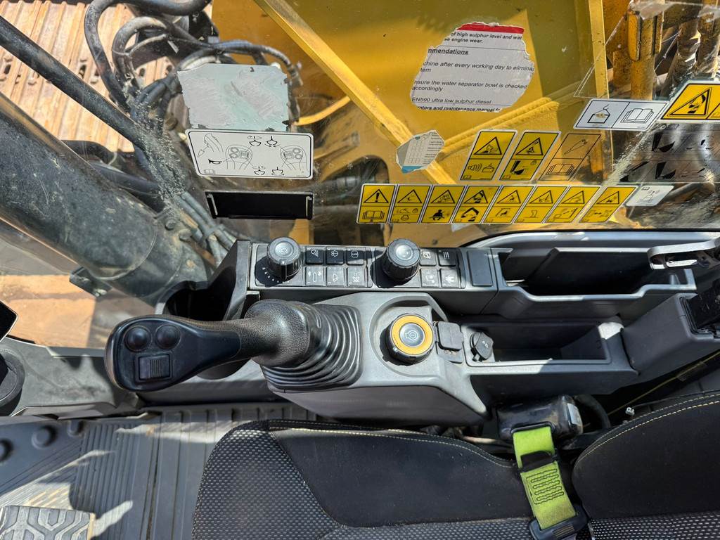CAT 323