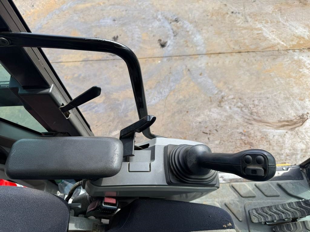 CAT 323EL