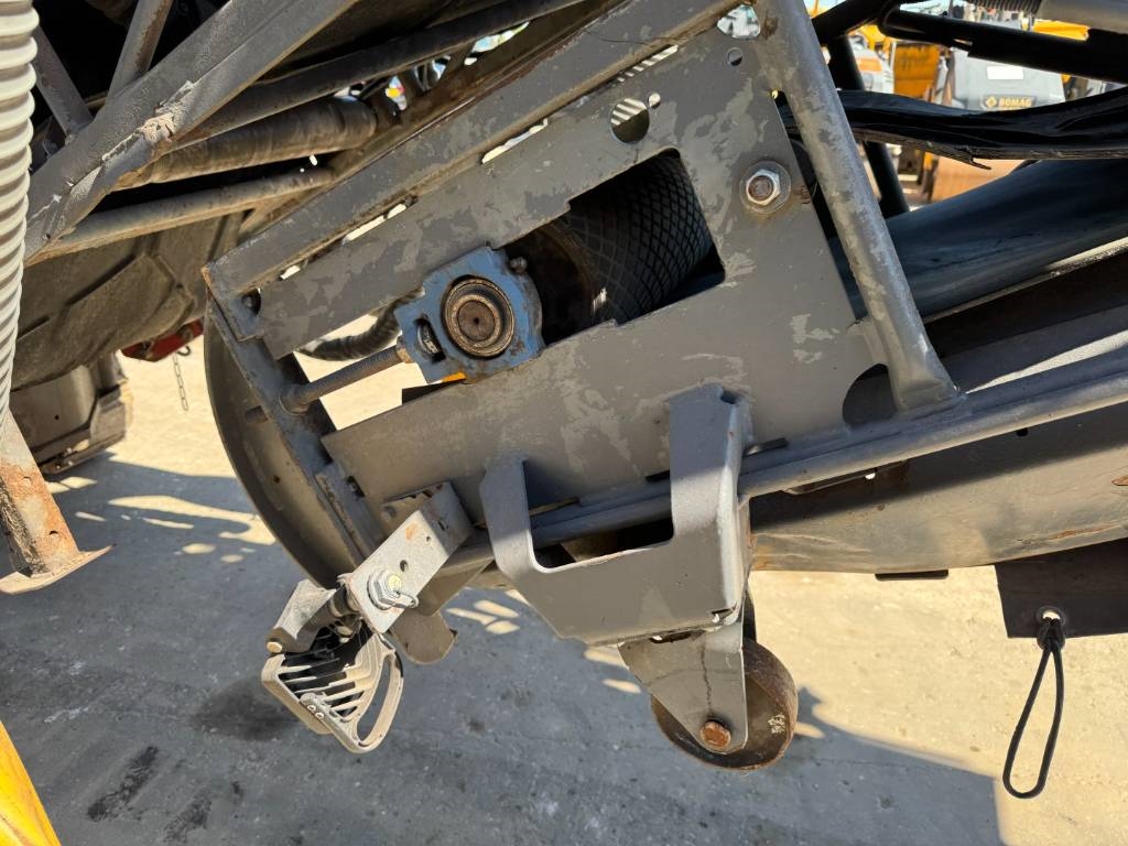 Wirtgen W 100 FI