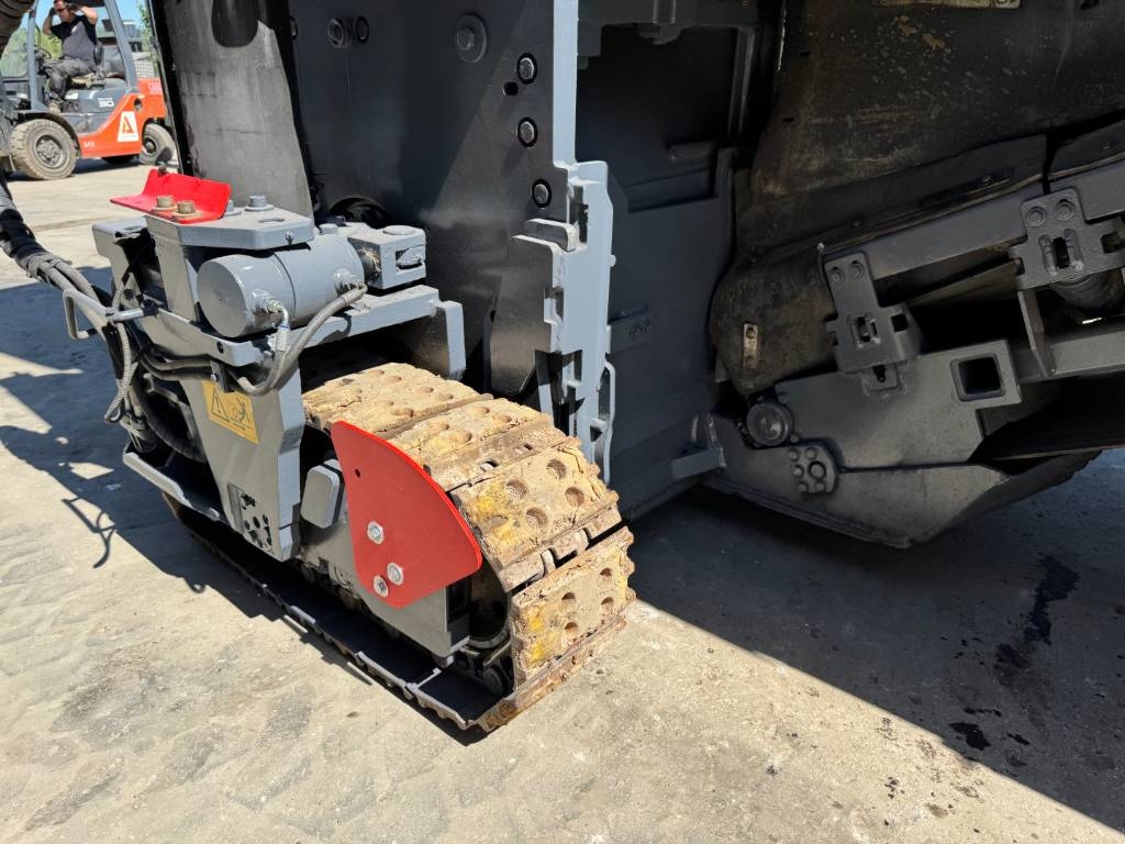 Wirtgen W 100 FI