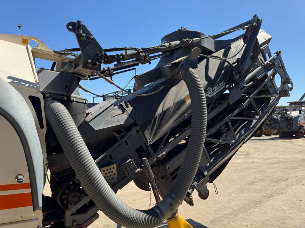 Wirtgen W 100 FI
