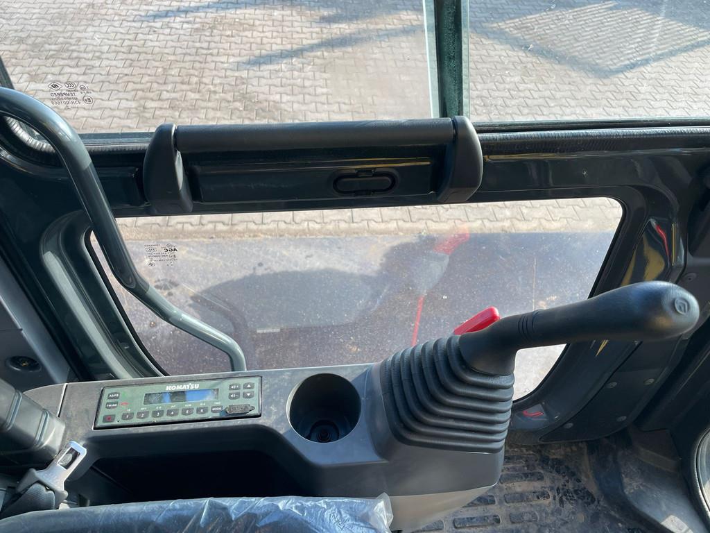 Komatsu PC210LC-10MO