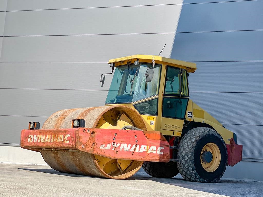 Dynapac CA302D