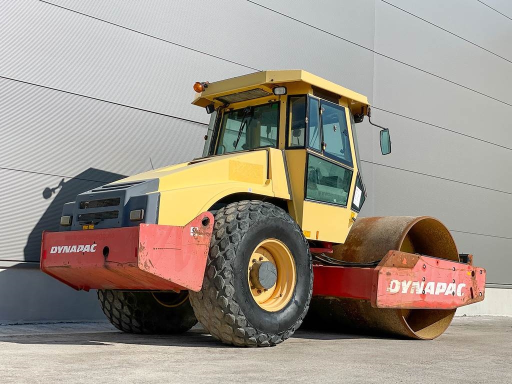 Dynapac CA302D
