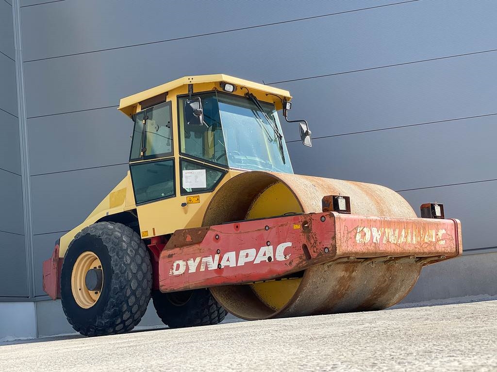 Dynapac CA302D