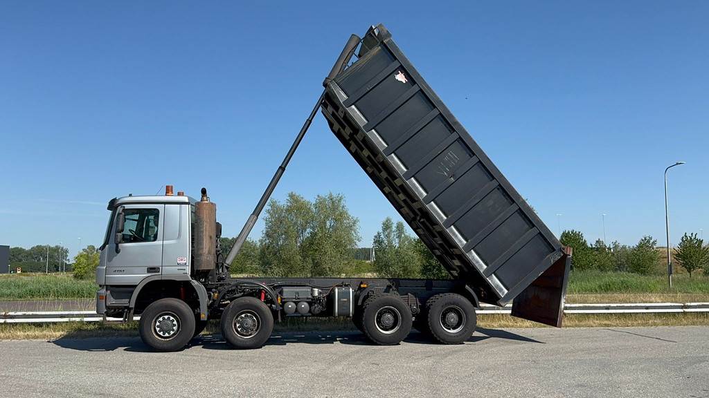 Mercedes-Benz ACTROS 4851 V8 8x8 tipper