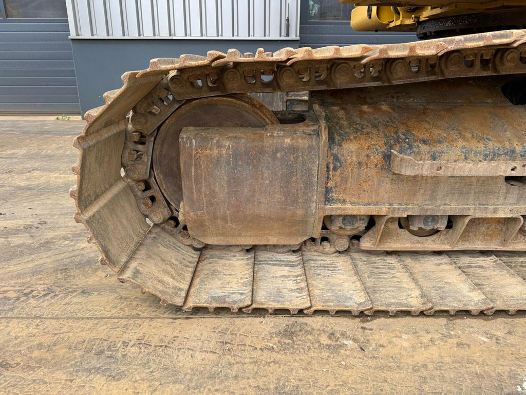 2018 Caterpillar 323-48354658