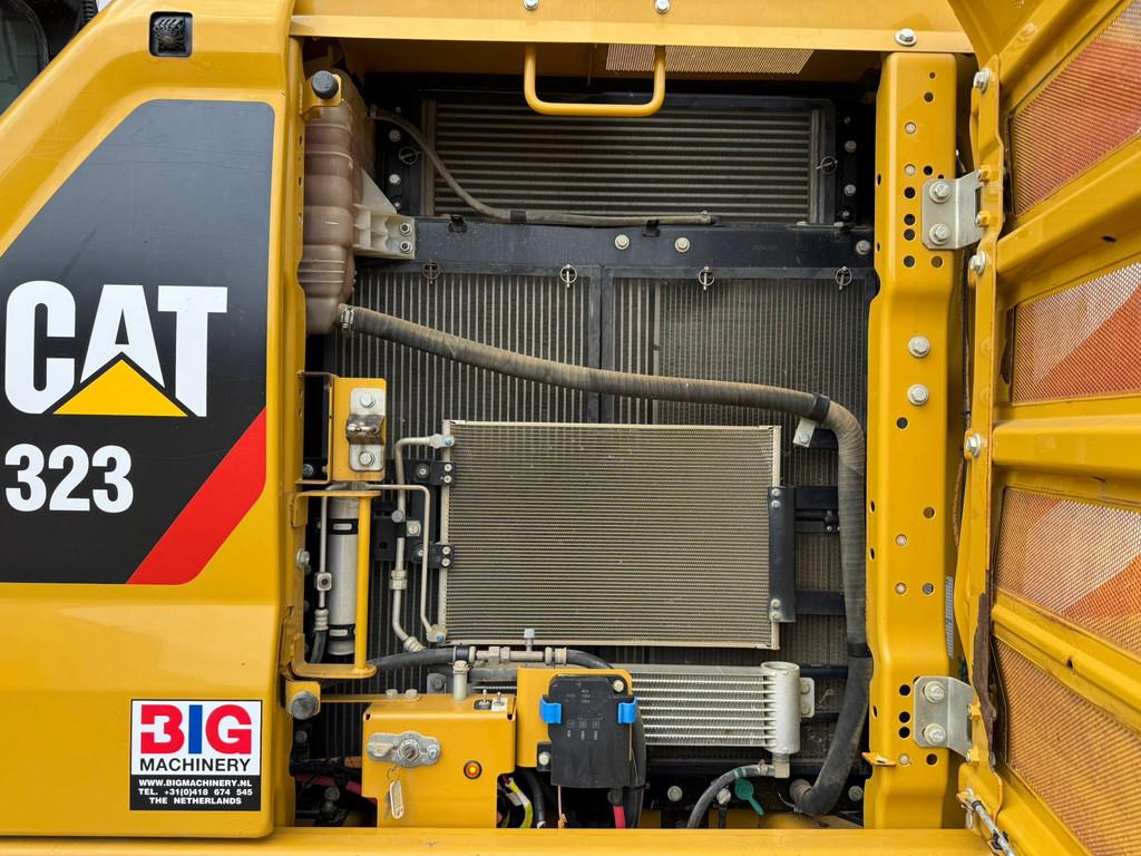 2018 Caterpillar 323-48354694
