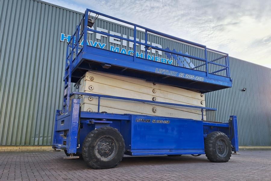 Liftlux SL205-25D4WDS/P Diesel, 4x4 Drive, Hydraulic Deck