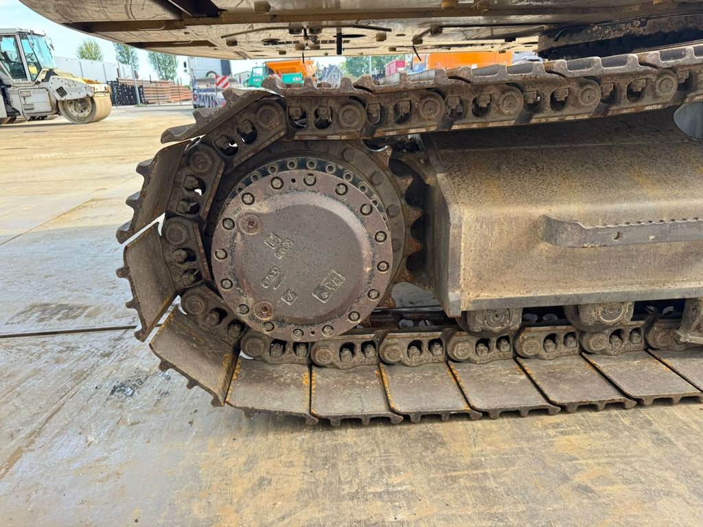 CAT 323EL