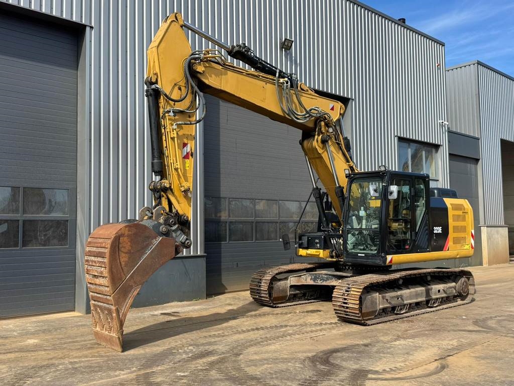 CAT 323EL