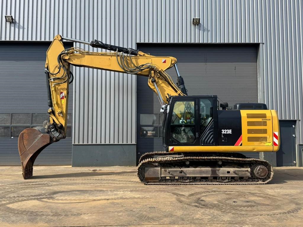 CAT 323EL