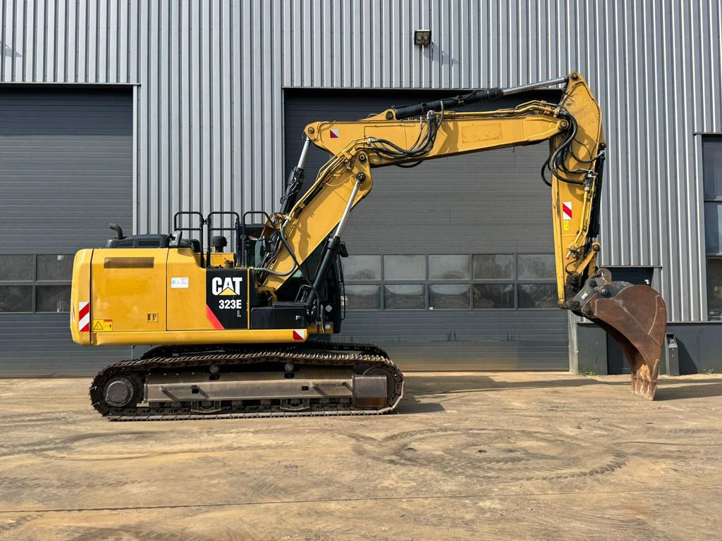 CAT 323EL