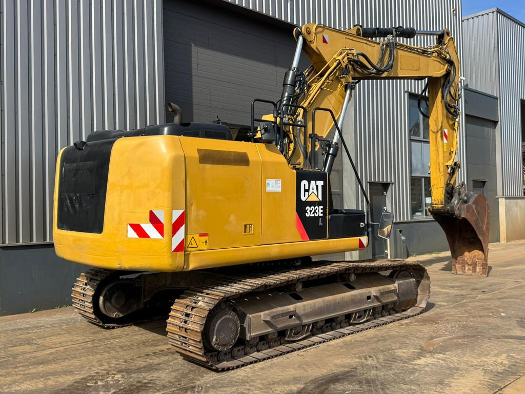 CAT 323EL