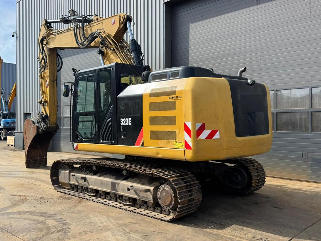 CAT 323EL