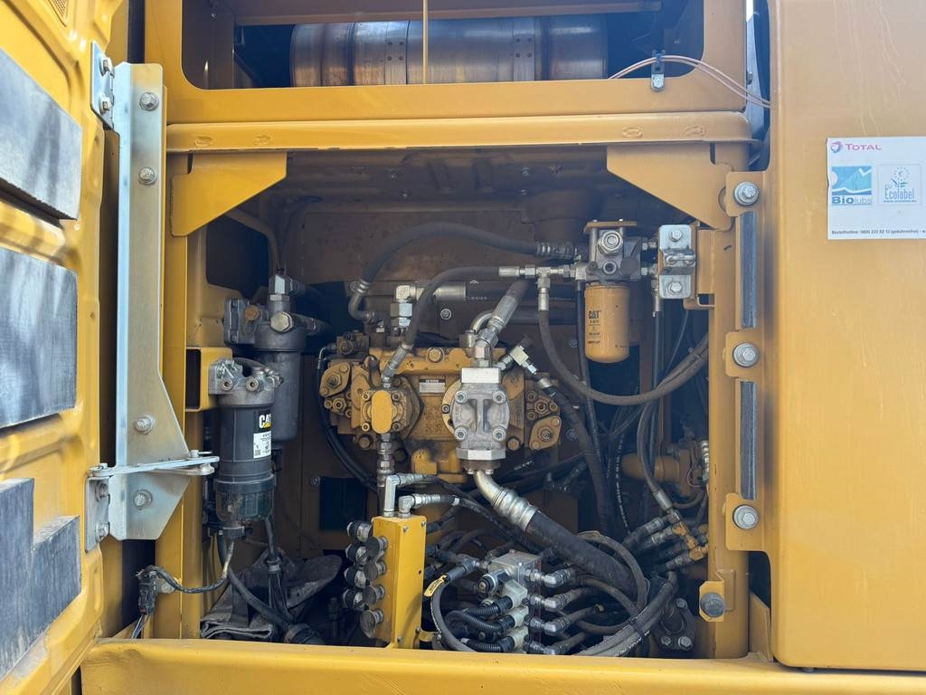 CAT 323EL
