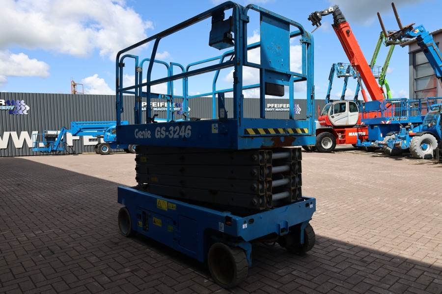 Genie GS3246 Electric, Working Height 11.75 m, 318kg Cap