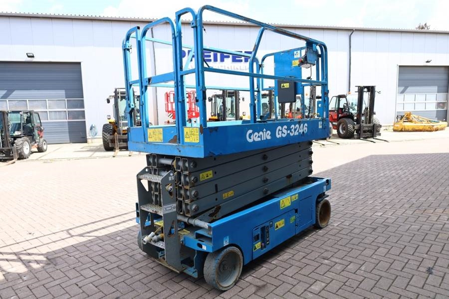 Genie GS3246 Electric, Working Height 11.75 m, 318kg Cap