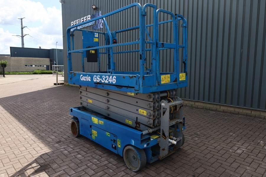 Genie GS3246 Electric, Working Height 11.75 m, 318kg Cap