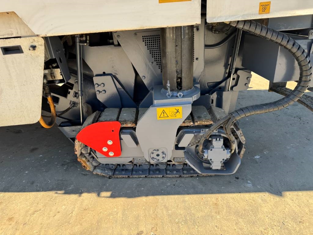 Wirtgen W 100 FI