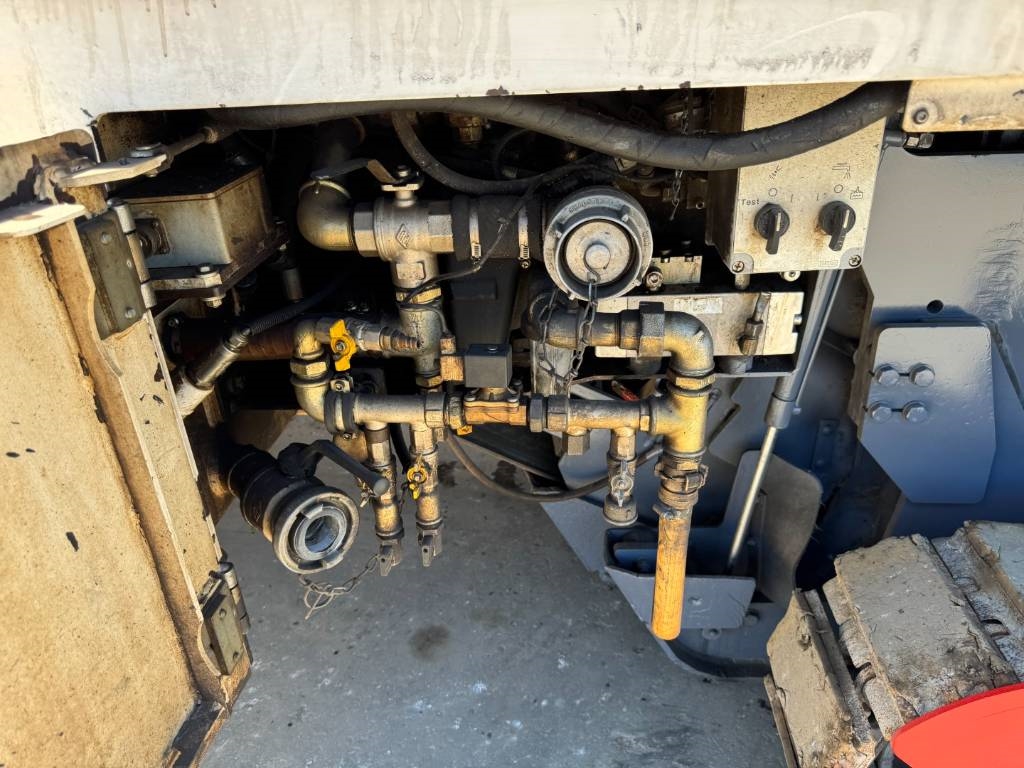Wirtgen W 100 FI