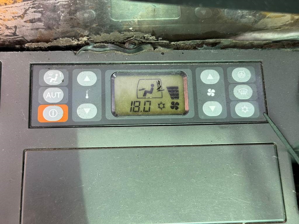 CAT 352F