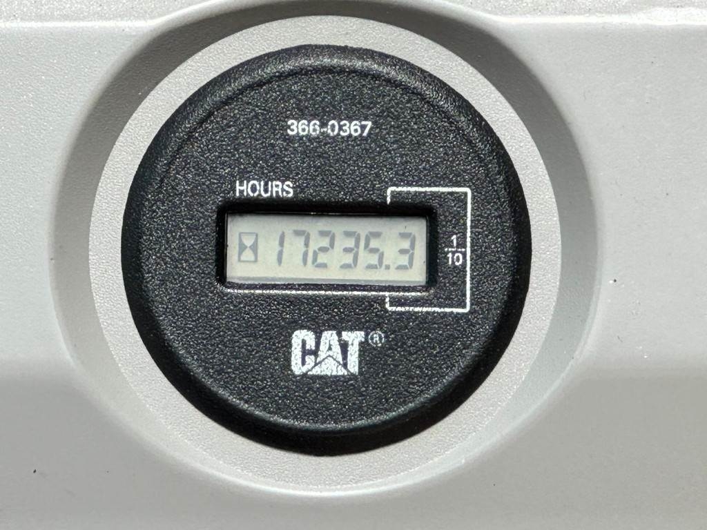CAT 352F