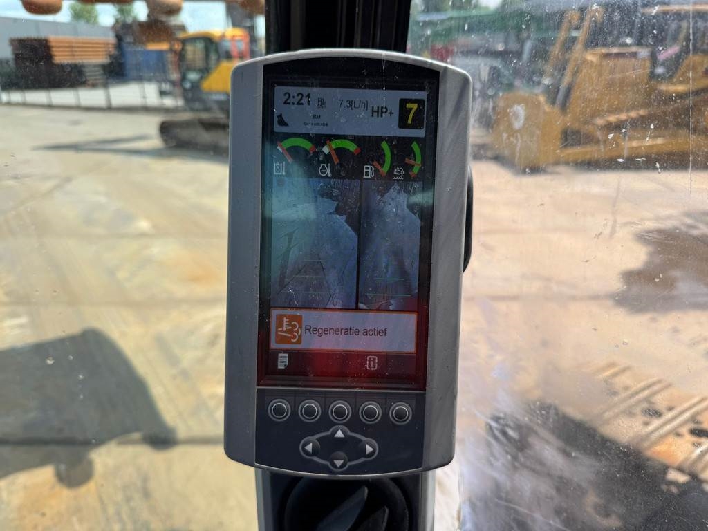 CAT 352F