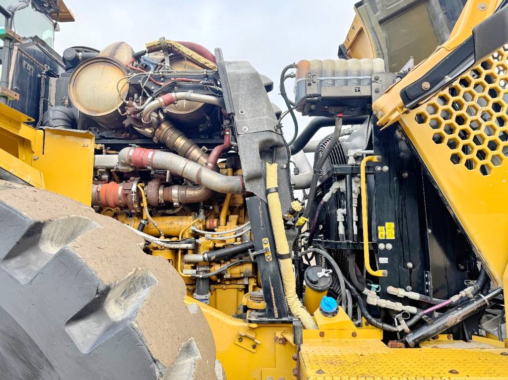 CAT 982M - Weighing System / Central Greasing