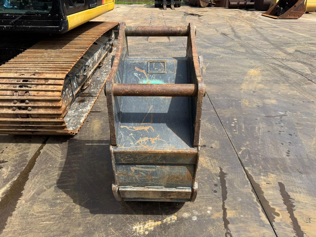 CAT 320FL incl. 3 x Bucket